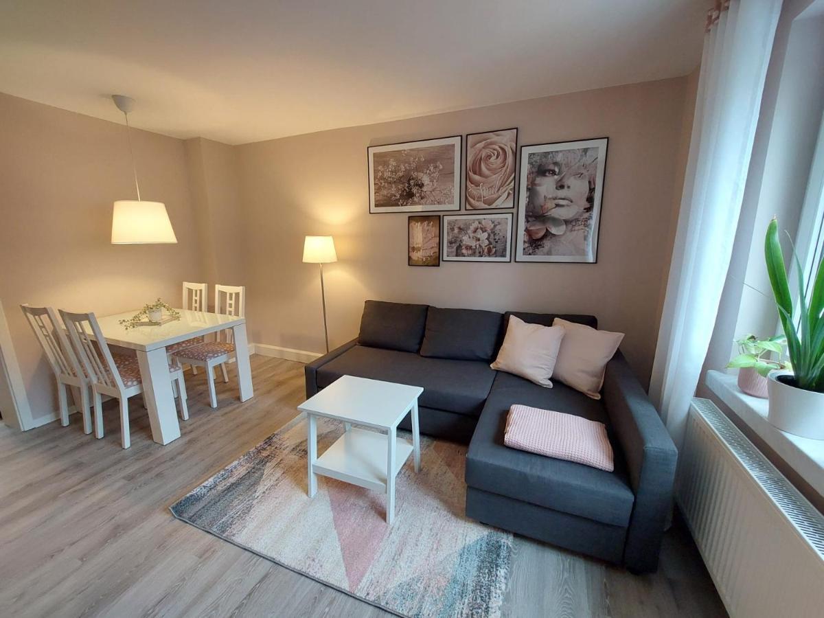 Halle  Helles Modern Eingerichtetes Apartment מראה חיצוני תמונה